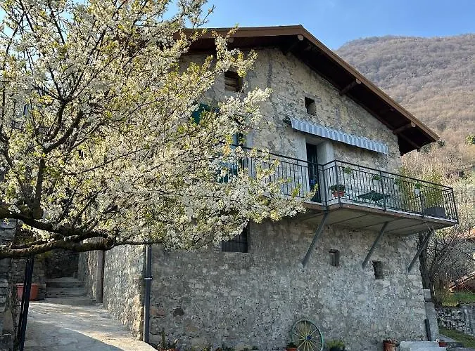 Semesterbostad Greenlake House Tremezzina Tremezzo